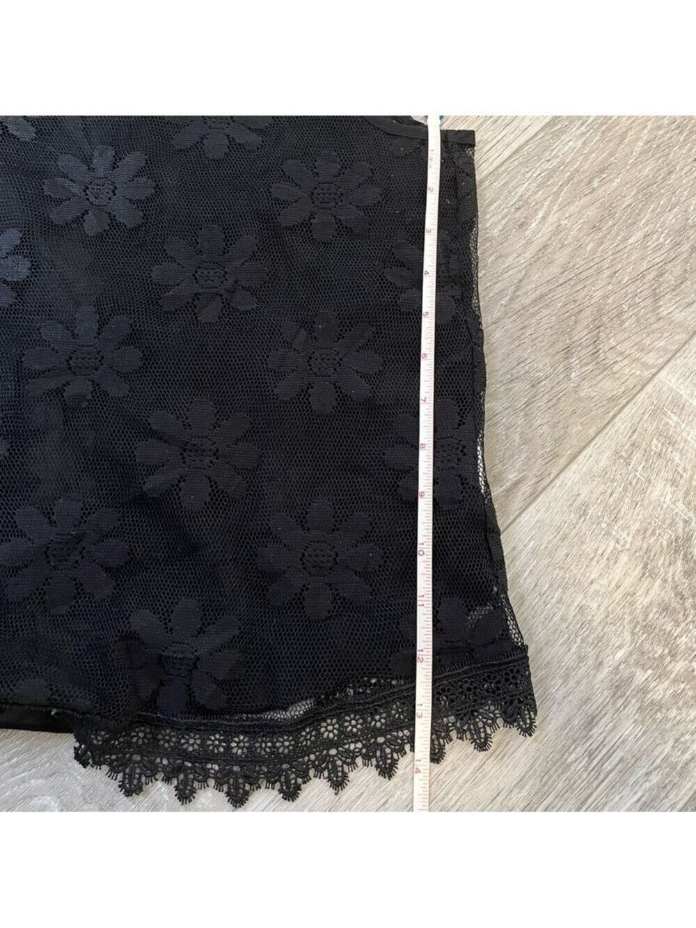Black Sheer Lace Daisy Flower Sleeveless Top with Open Back S/M - Picture 11 of 14